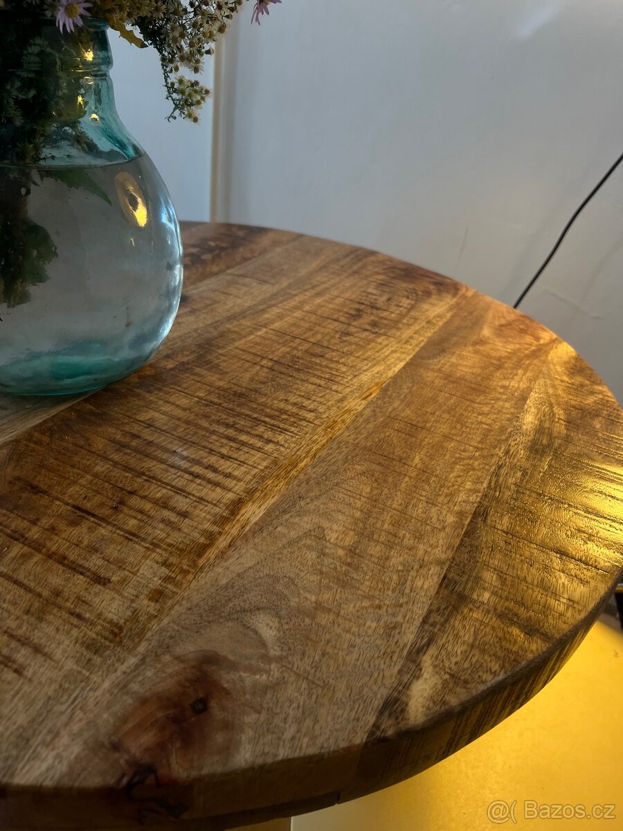 Kulatý stůl z masivu - 4