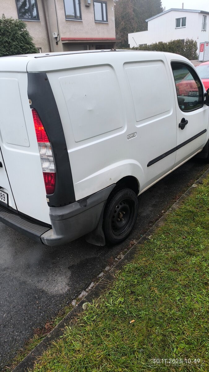 Fiat Doblo Cargo 1,3 JTD 51 Kw R. v. 2005 - 4