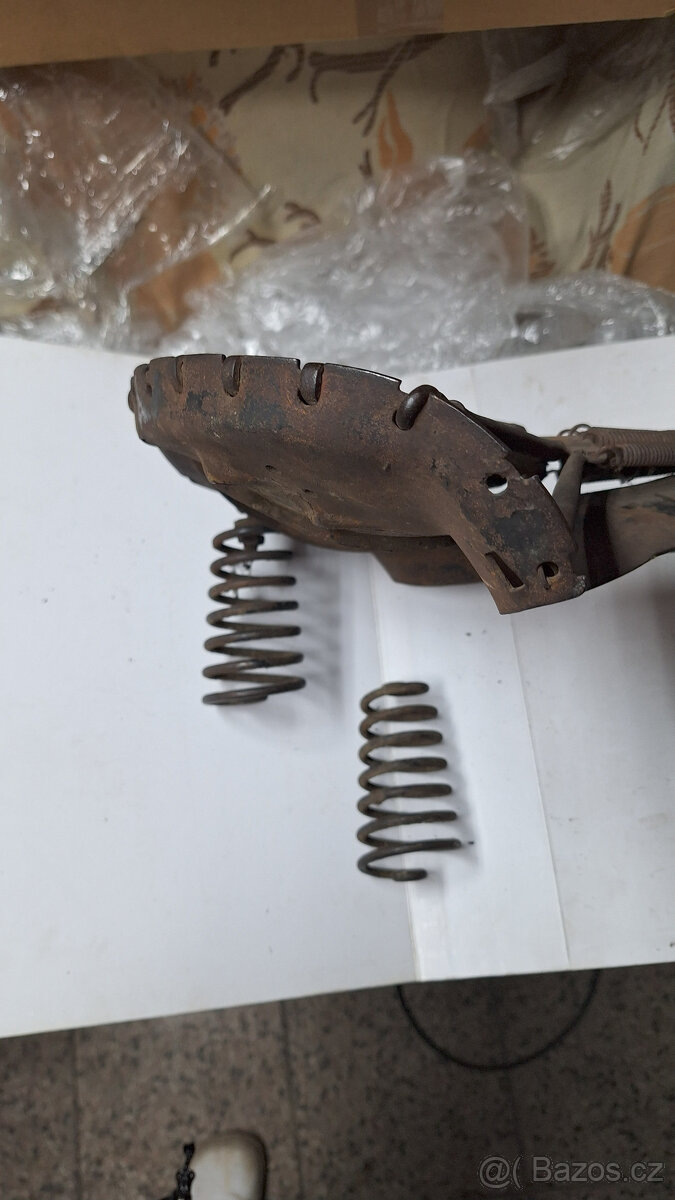 Sedlo na Praga 350 - 4