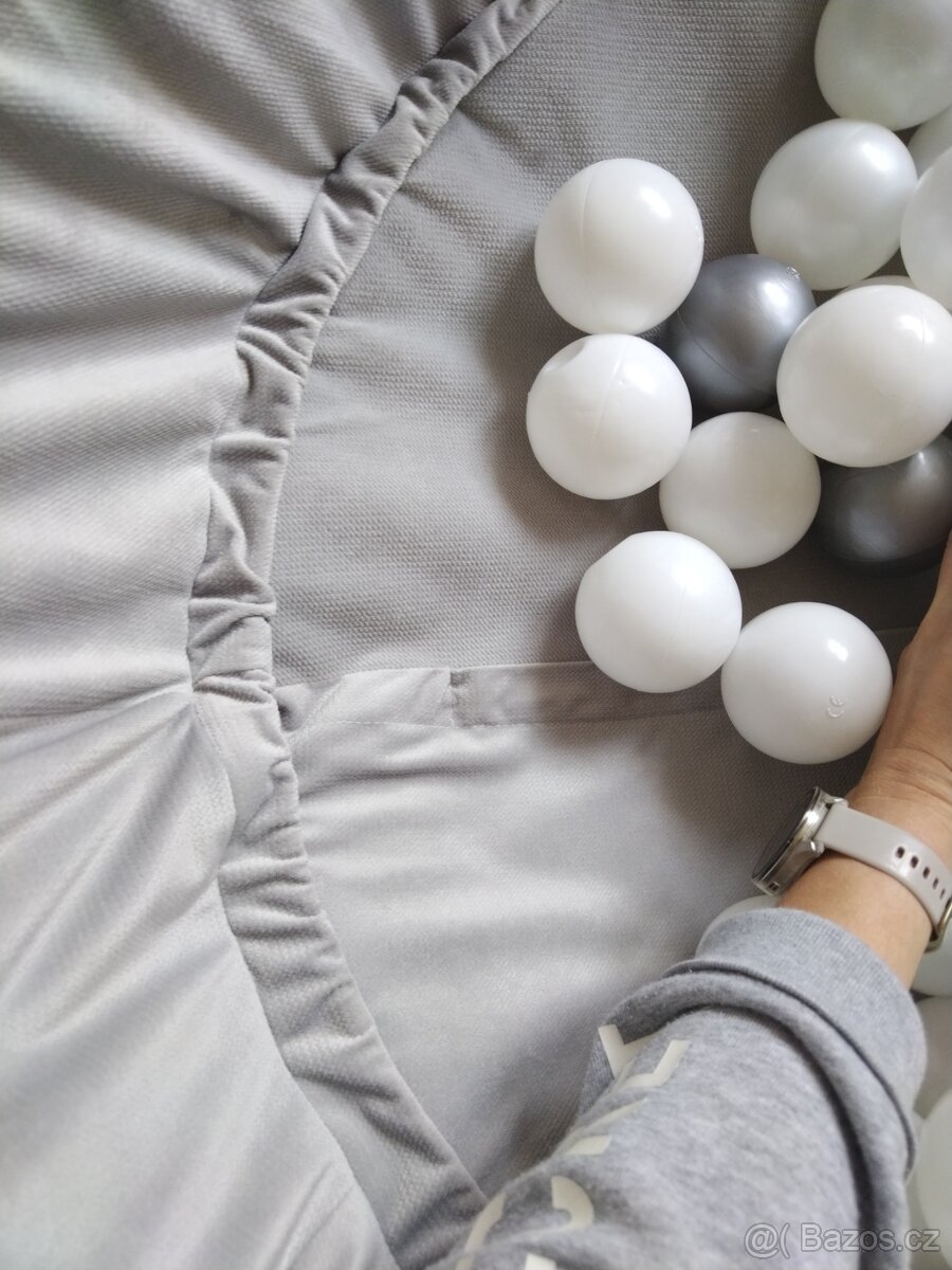 Suchý bazének s míčky - 4