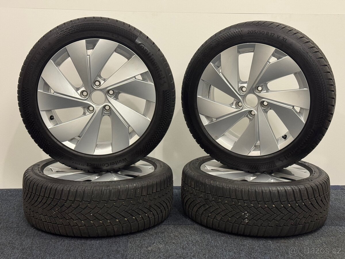 205/50 R17 zimní originální sada alu VW Golf 8 - 4