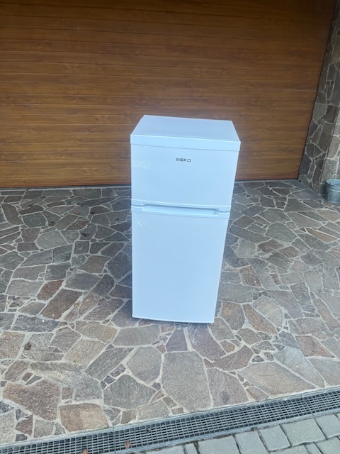 Lednice s mrazákem ROMO + Beko - 4