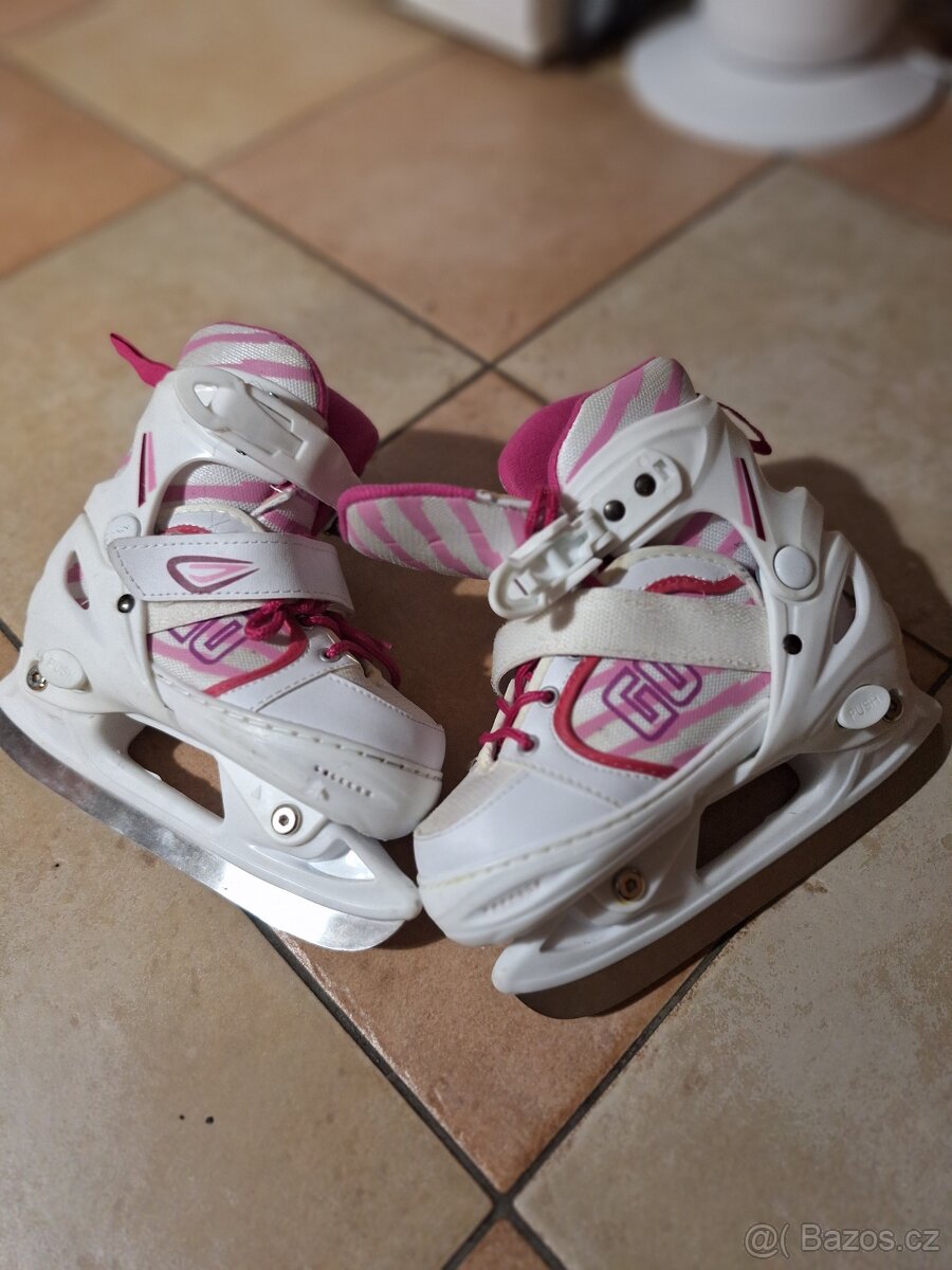 Dívčí brusle - 4