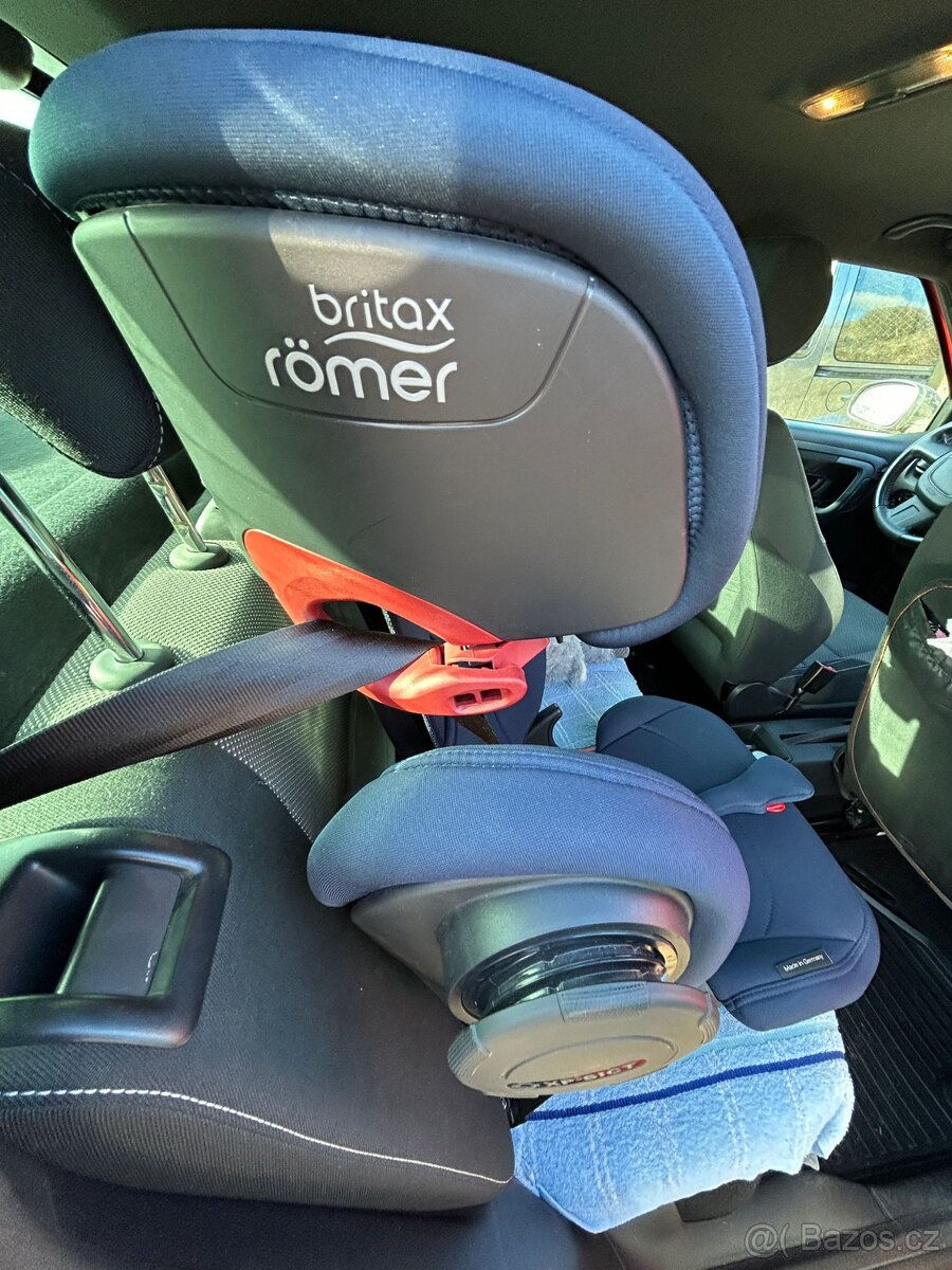 Dětská sedačka BRITAX KIDFIX III (velikost M) - 4