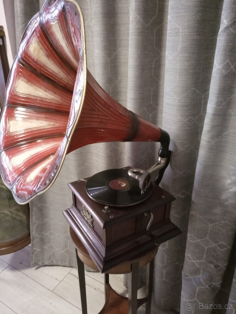 Gramofon s troubou - 4