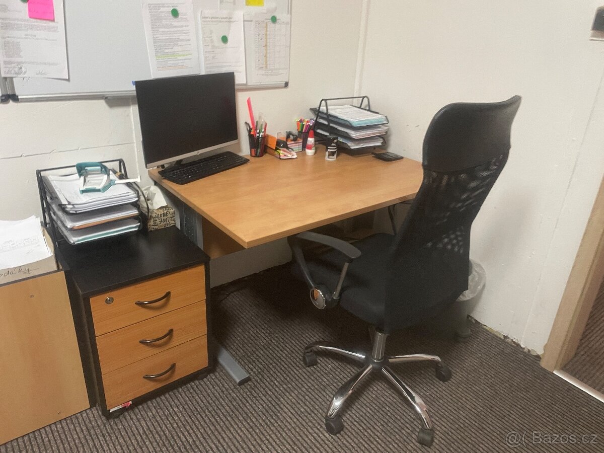 Kancelářský nábytek - 4