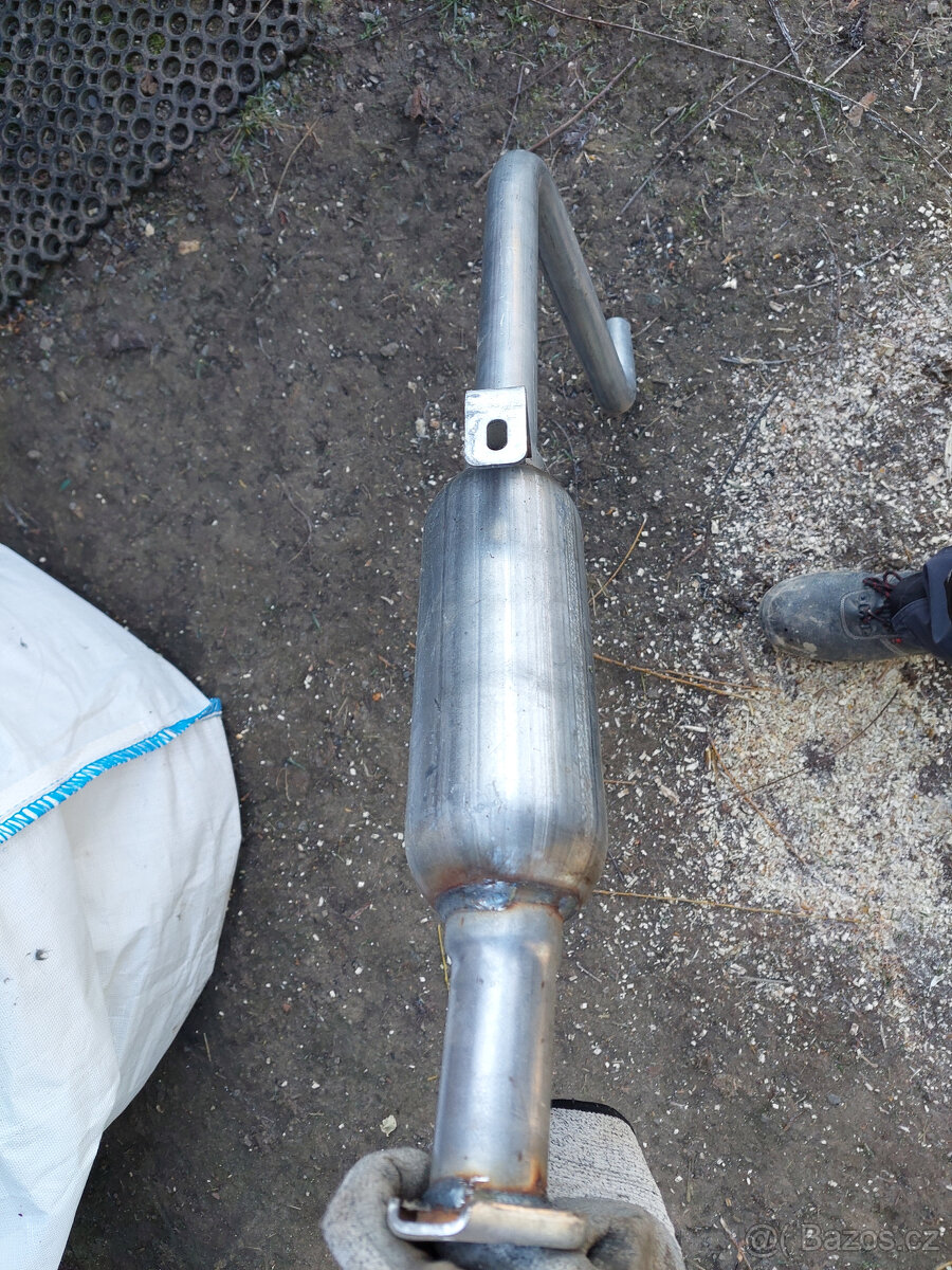 Výfuk střední díl na Suzuki Swift - 4