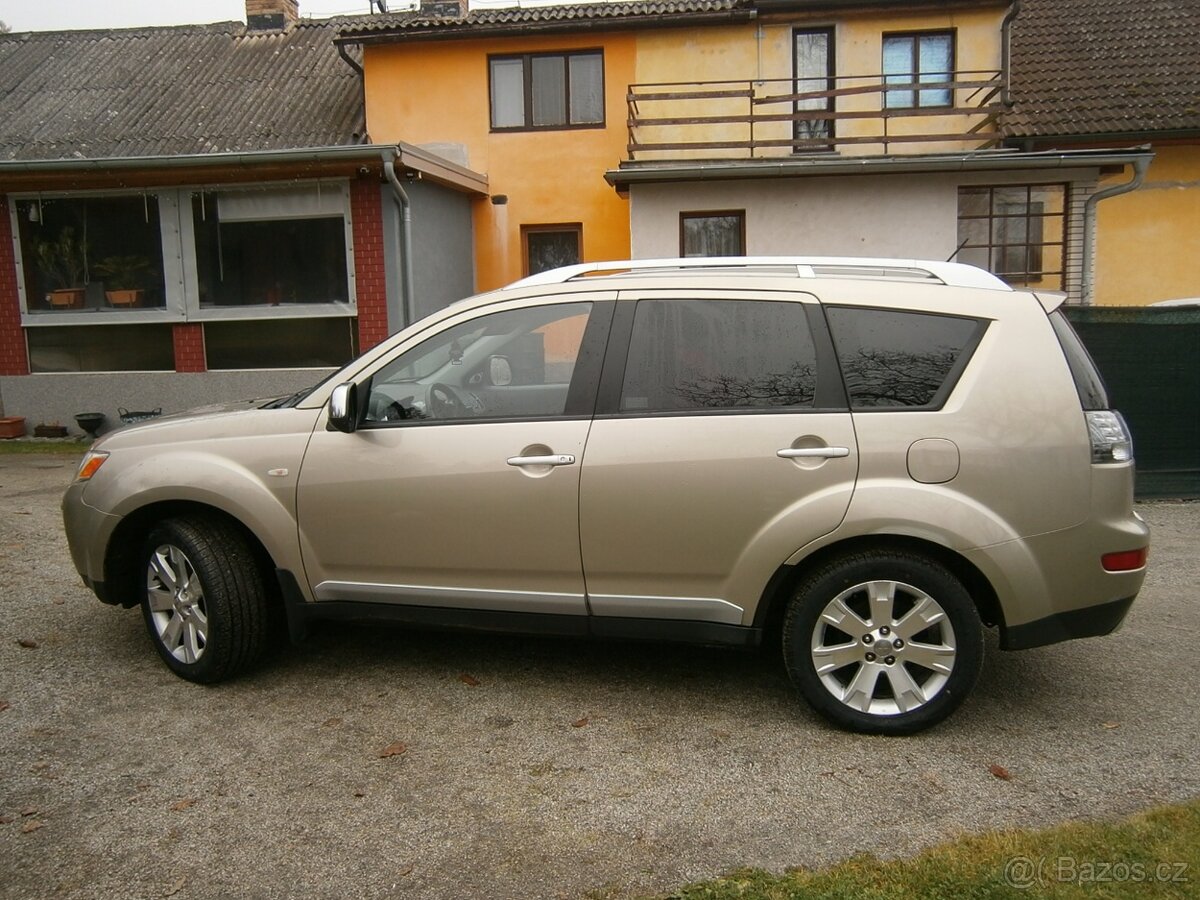 Mitsubishi Outlander 2.4i/125kw , 2008,4x4 - 4