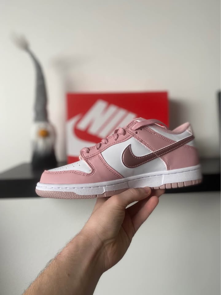 Nike Dunk Low Pink Velvet - 4