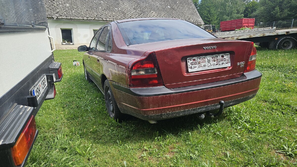 Volvo S80 2.4 D5 manuál - 4