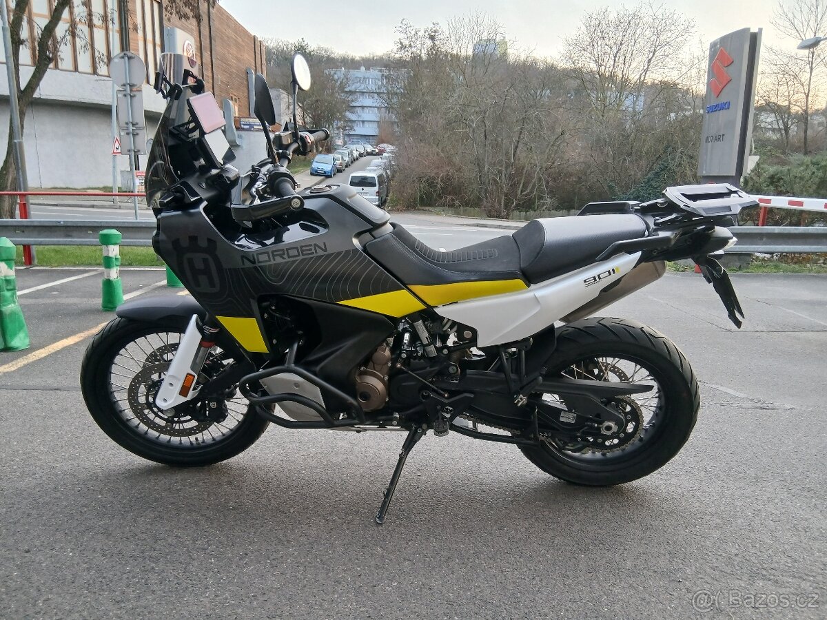 Husqvarna Norden 901 (2022/35500km) - 4