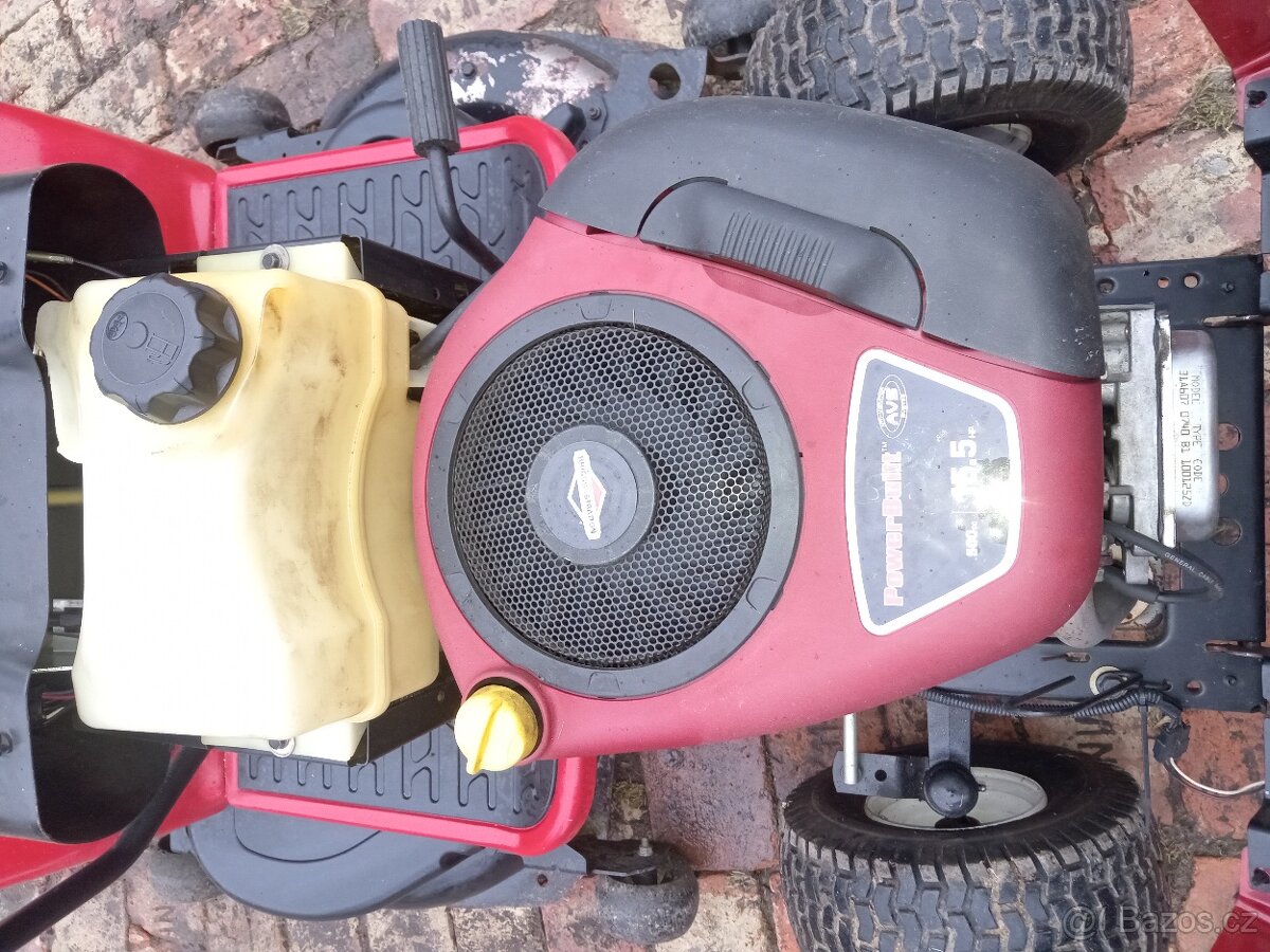 Prodám zahradní traktor - 4