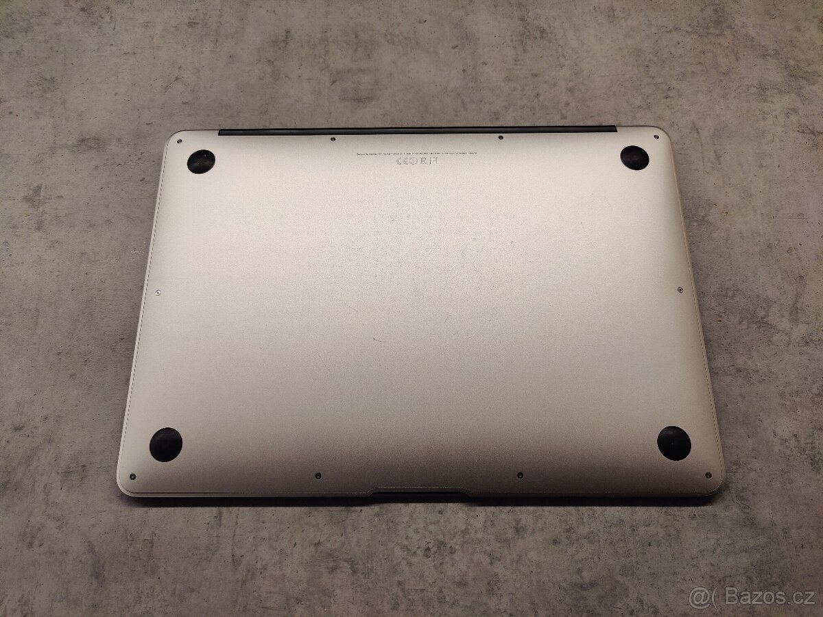 Macbook Air 13" Early 2015 - NOVÁ BATERIE - 4