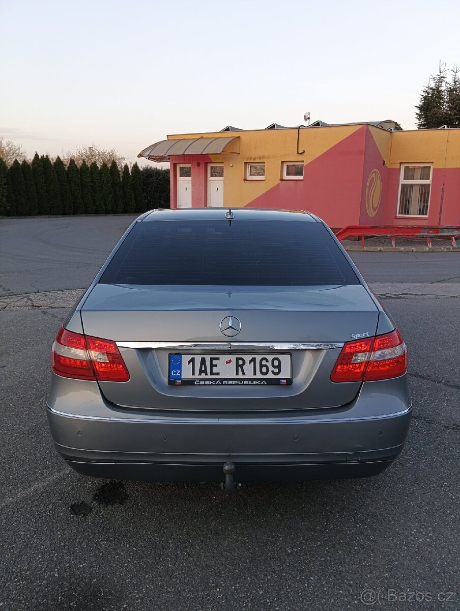 Mercedes-Benz E220CDI 125KW - 4