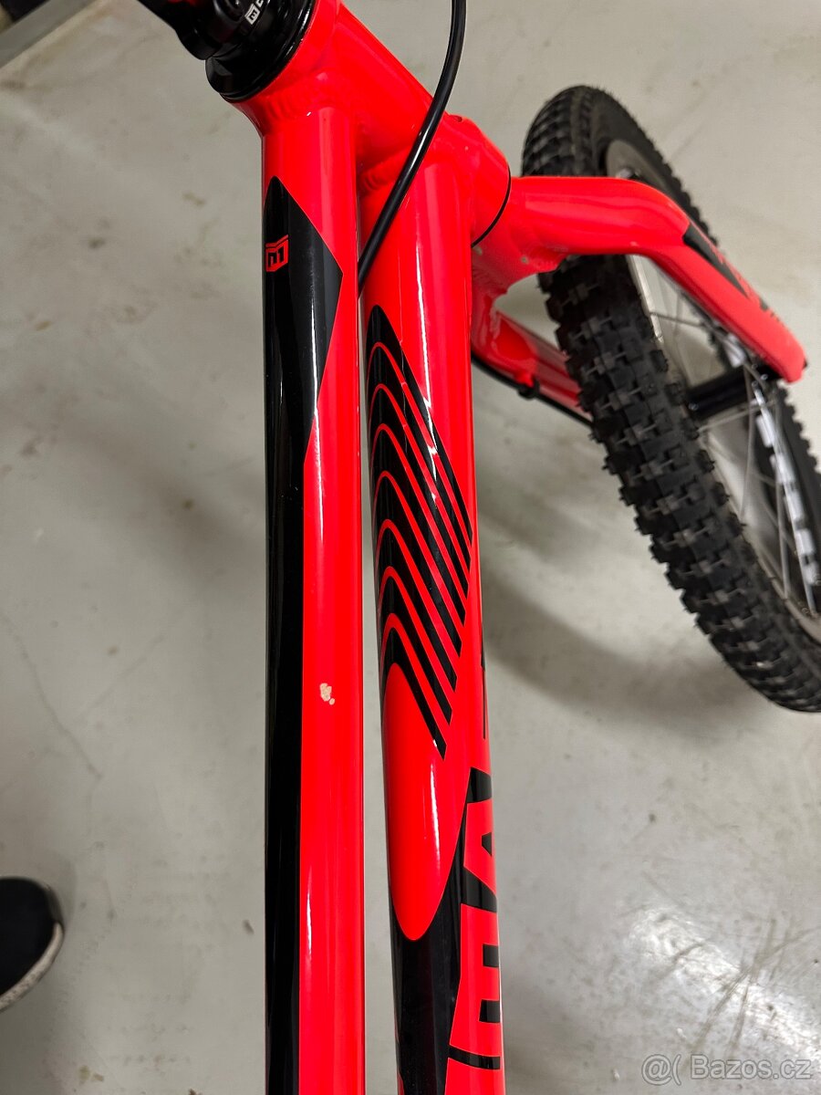 Trialové kolo Comas - 4