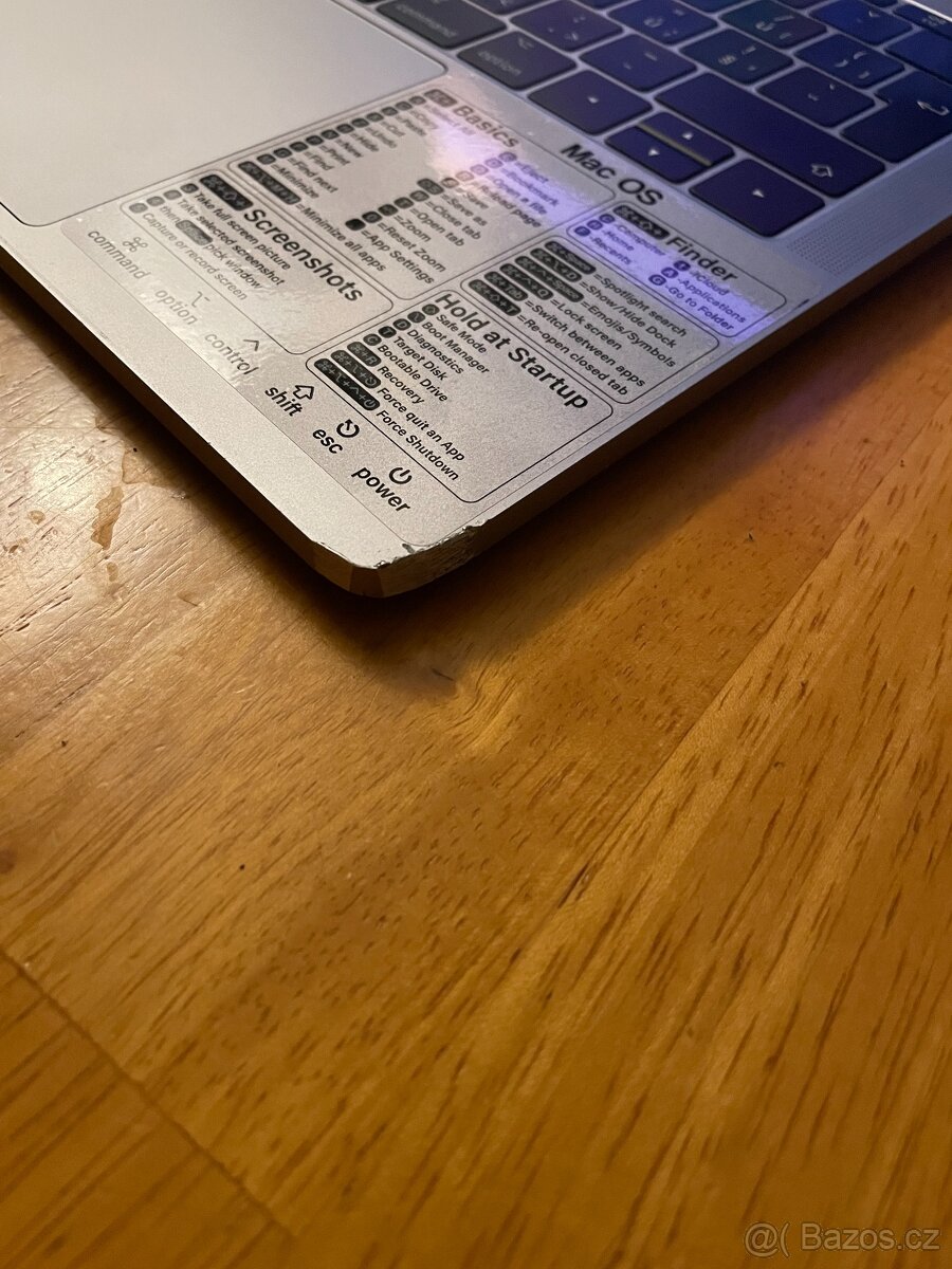 MacBook Pro - 4