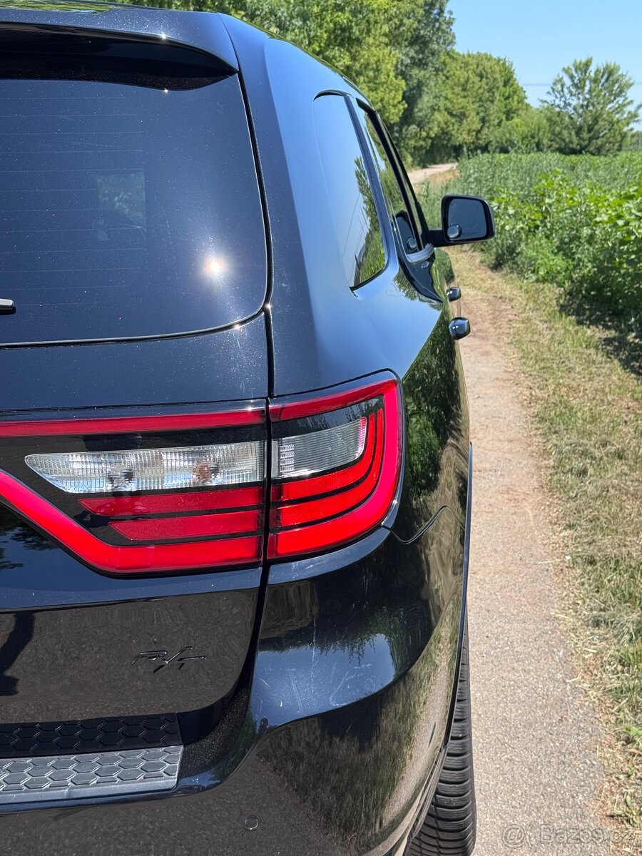 DODGE DURANGO 5.7 R/T / 6 míst / -