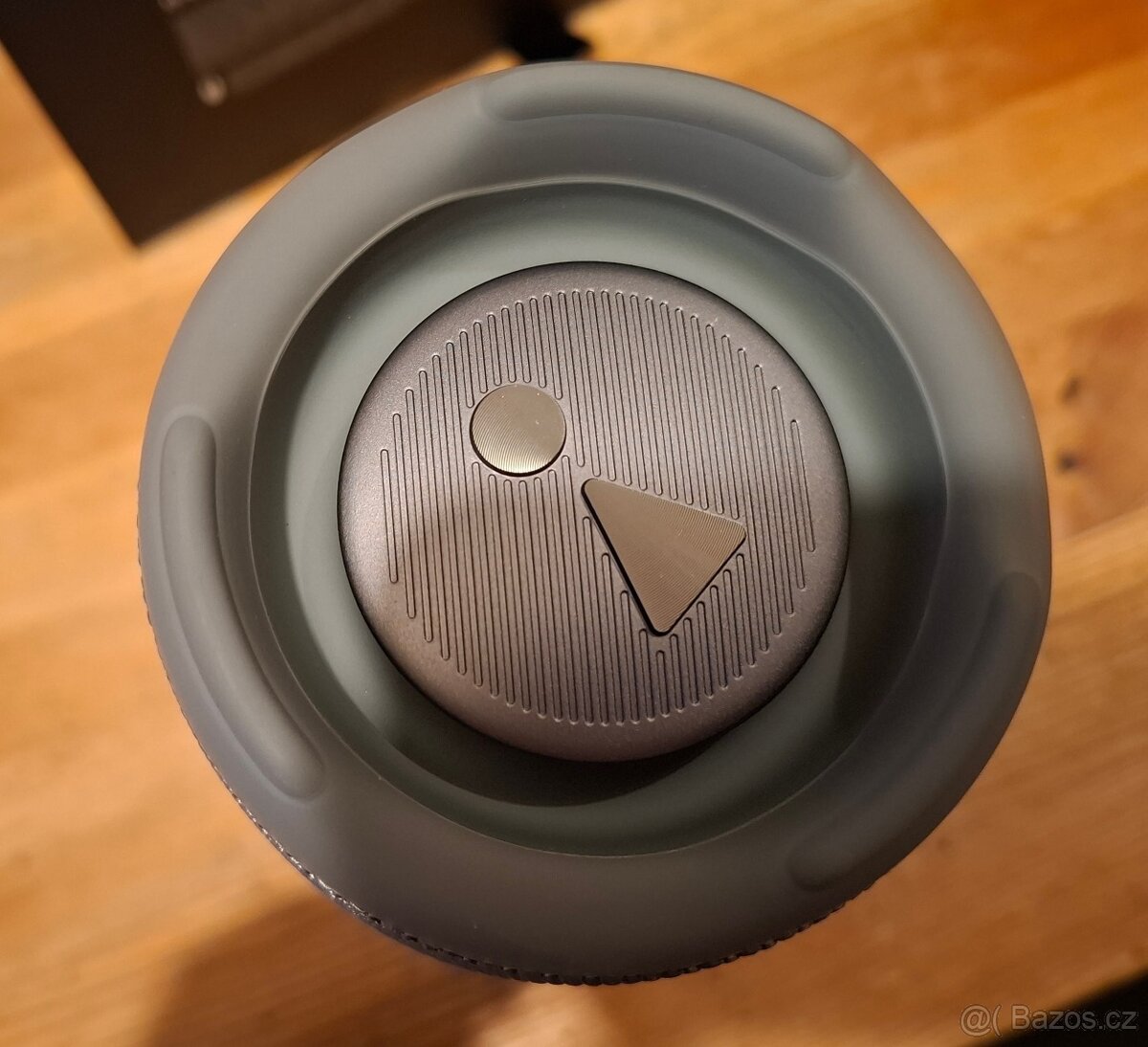 JBL Charge 5 - šedý - 4