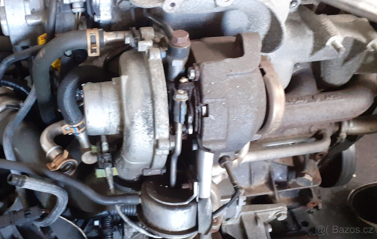 Manuální převodovka + příslušenství motoru Renault - 4