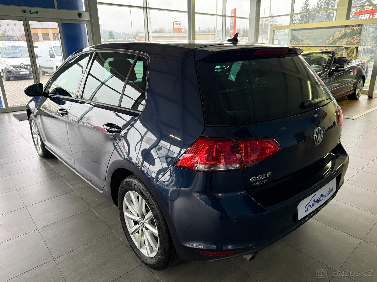 Volkswagen Golf 1,2 TSI 81kW,LOUNGE,SERVISKA - 4