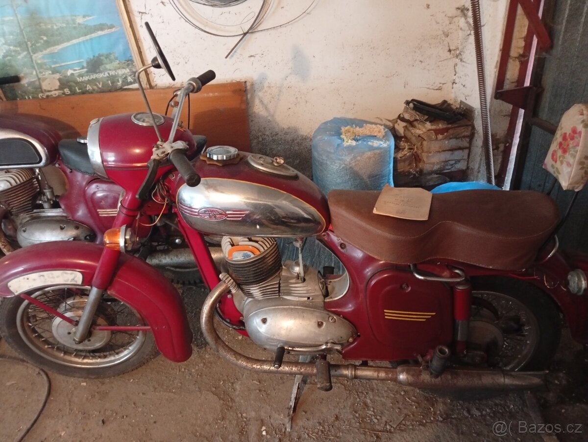 Jawa-ČZ 250 - 4