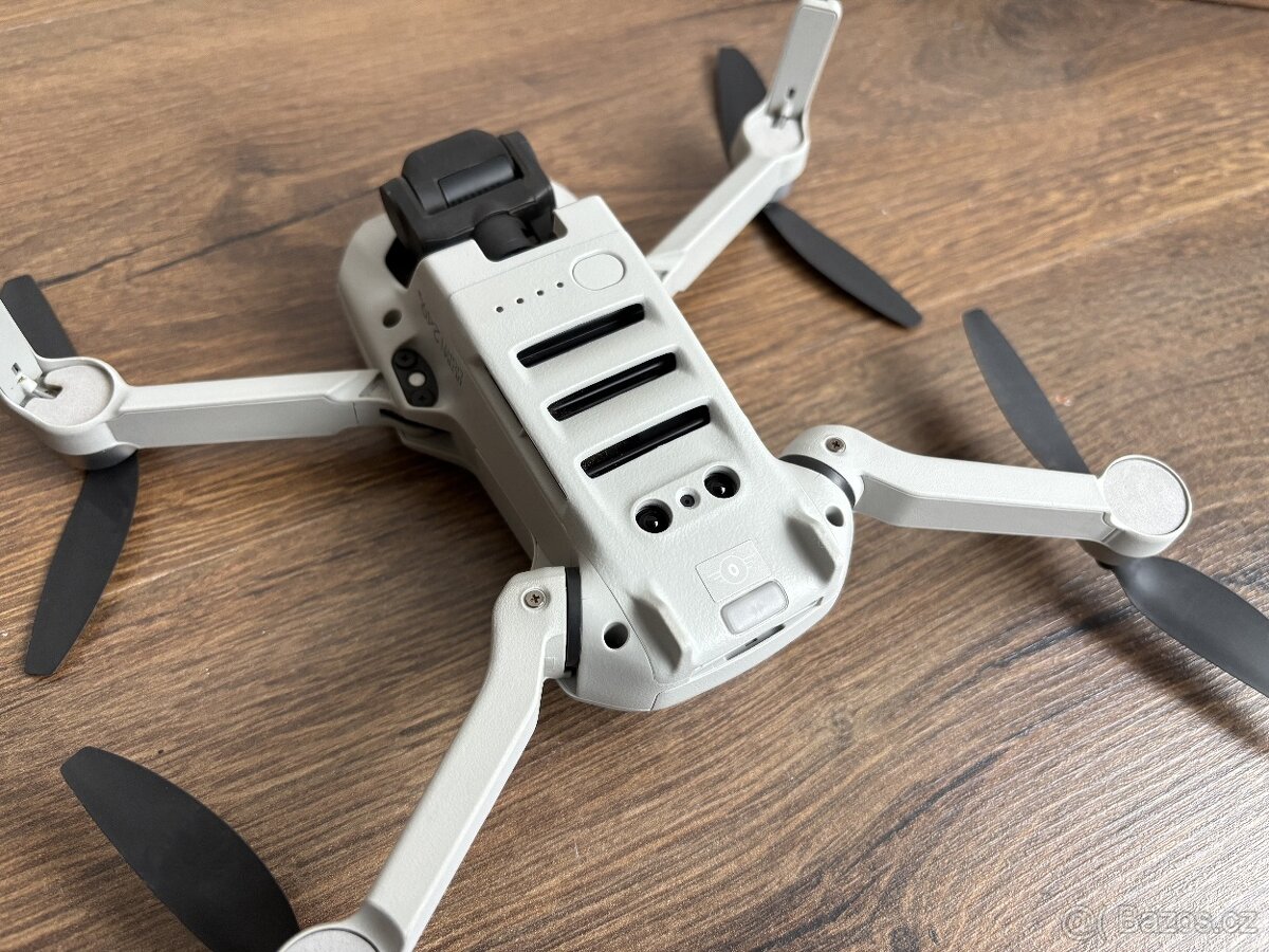 Dron DJI Mini 2 SE - 4