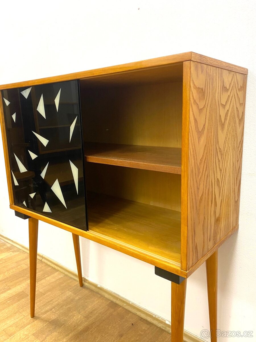 Komoda retro 60. léta Brusel —: - 4