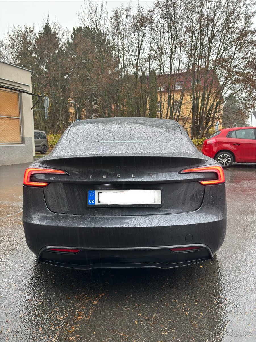 Tesla model 3 Long Range NABÍJENI ZADARMO - 4