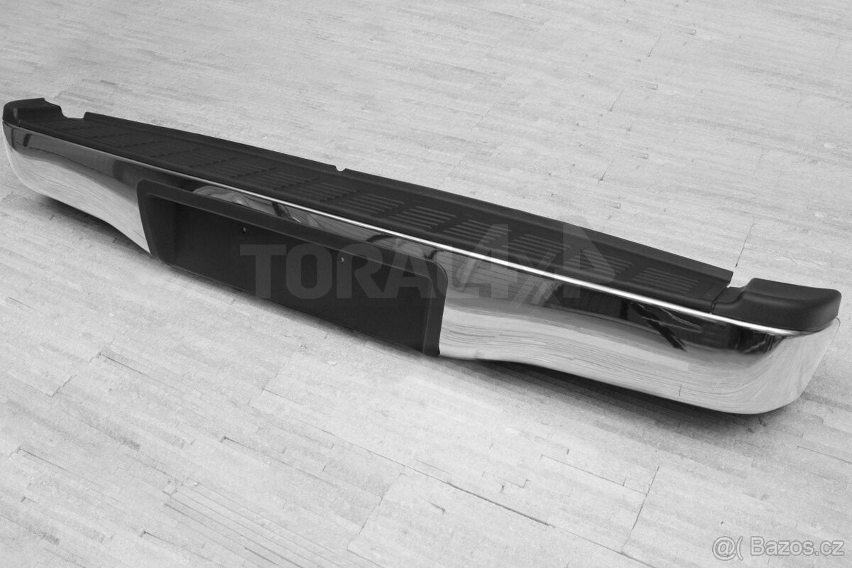 Zadní, ocelový nárazník pro Toyotu Hilux VII AN20 2005-2015