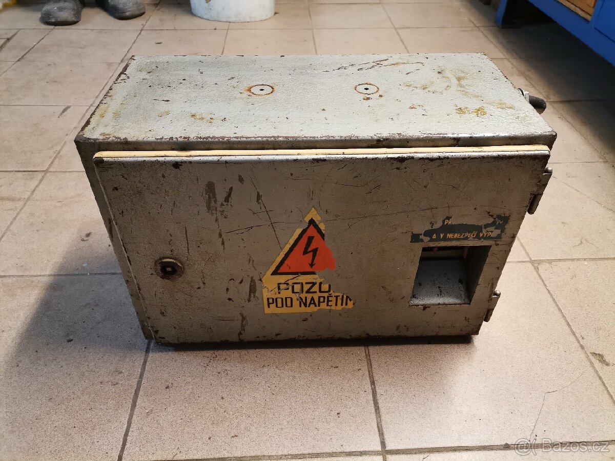 El. Rozvaděč 24V, 230V, 380V - 4