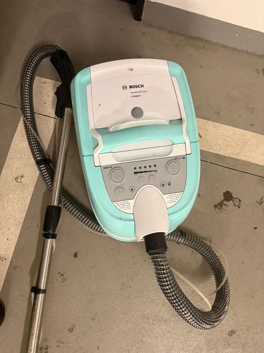 BOSCH BWD420HYG AquaWash&Clean - 4