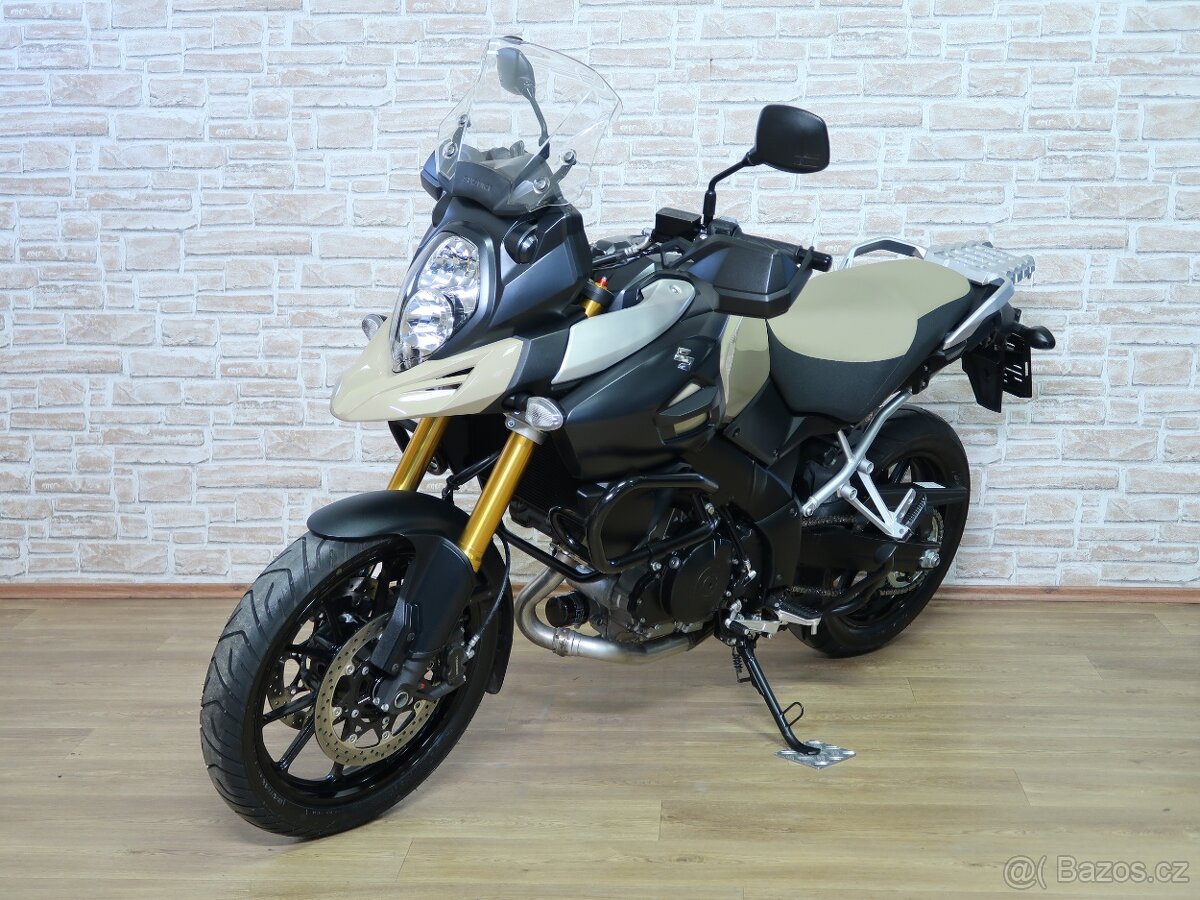 Suzuki DL1000 V-Strom najeto jen cca 3800km - 4