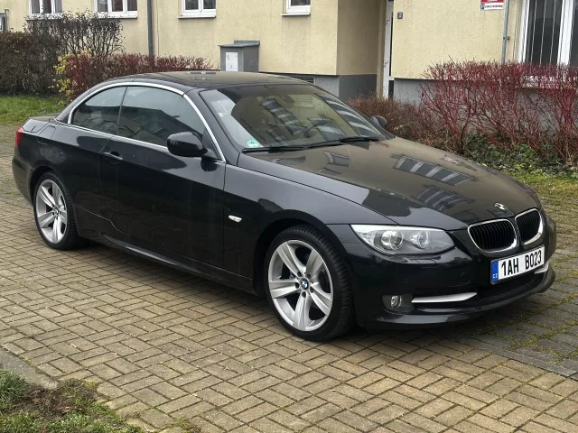 BMW Řada 3 E93 320D 135kW Cabrio Xenony Kamera Kůže Tempomat - 4