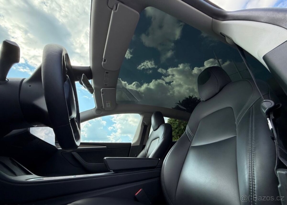 Tesla Model Y, LR AWD. Cena vč. DPH - 4