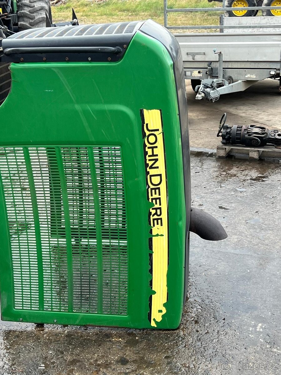Kapoty na harvestor John Deere 1270E a John Deere 1470E - 4