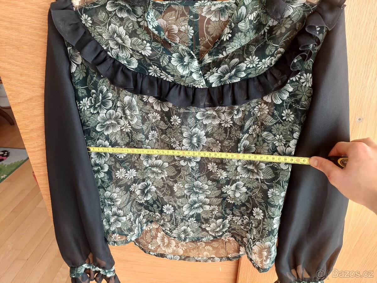 Průsvitná lehká halenka - 4