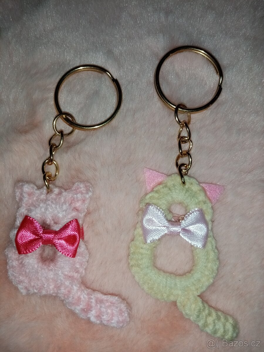 Háčkované klíčenky - 4