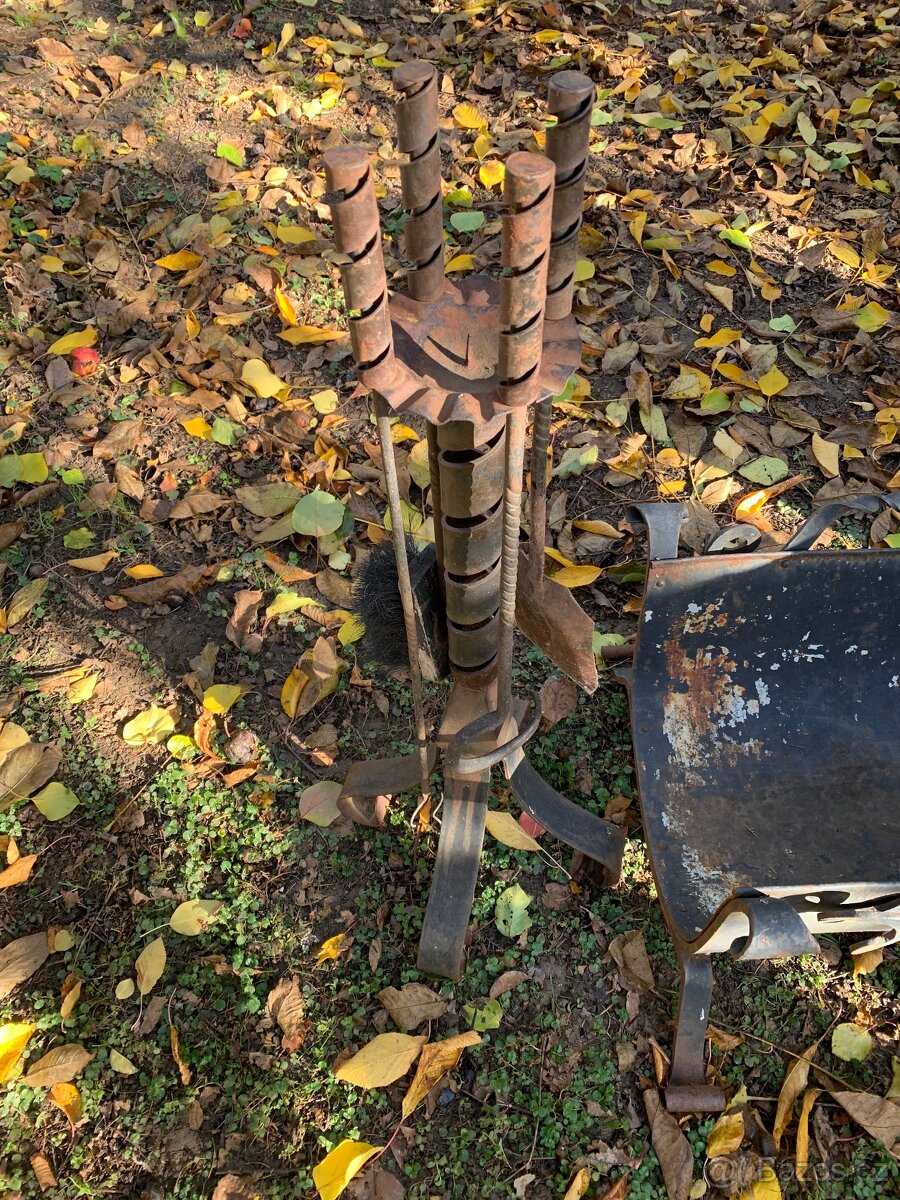 Stojan na dřevo - 4