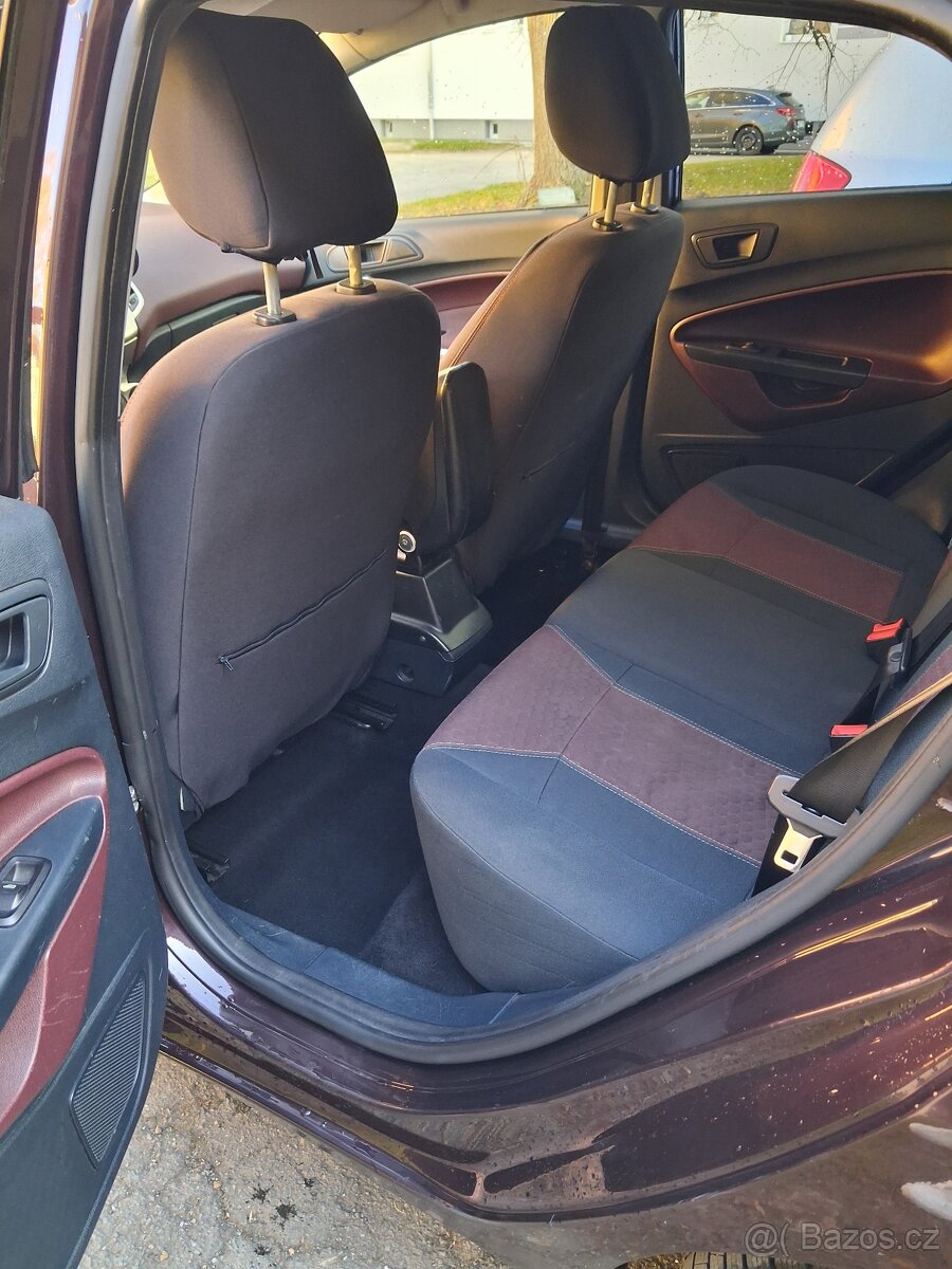 Ford fiesta - 4