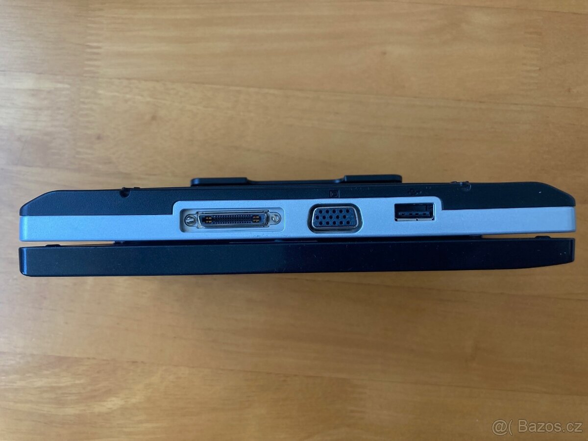 UMPC Mivvy UM400 - 4