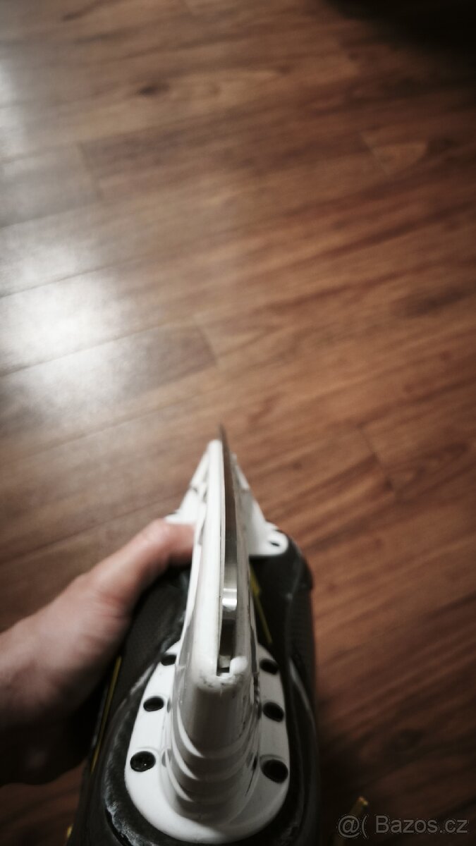 Bauer Supreme M3 - 4