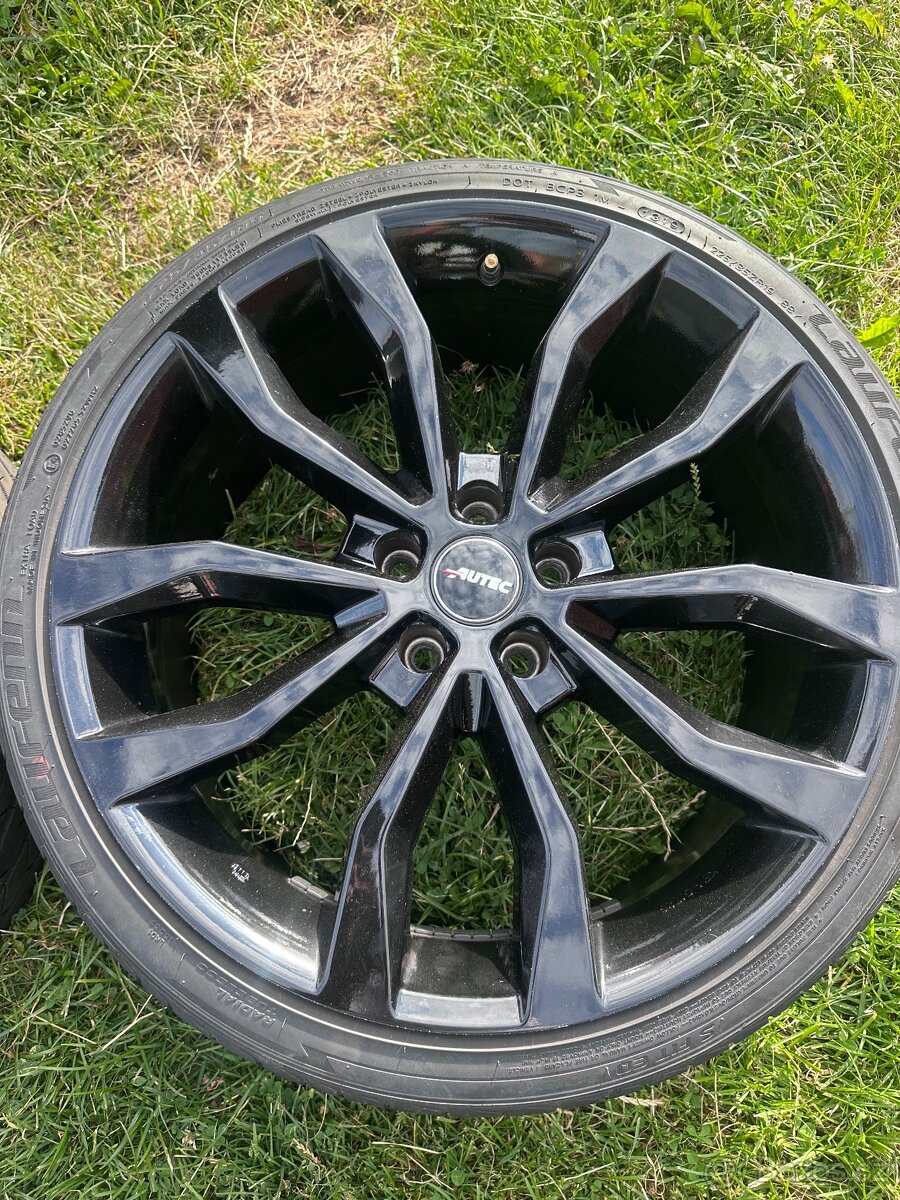 kola R19 Autec - 4