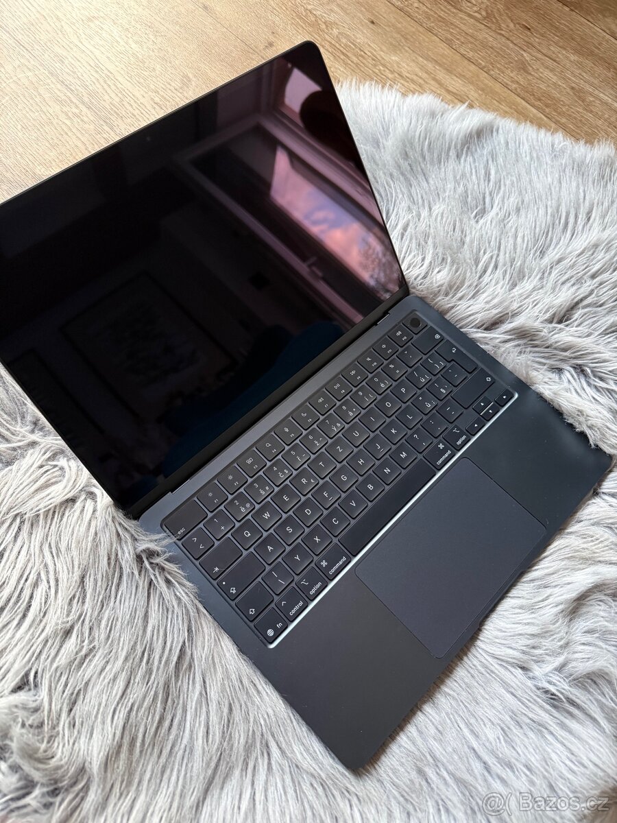MacBook Air 13 - 4