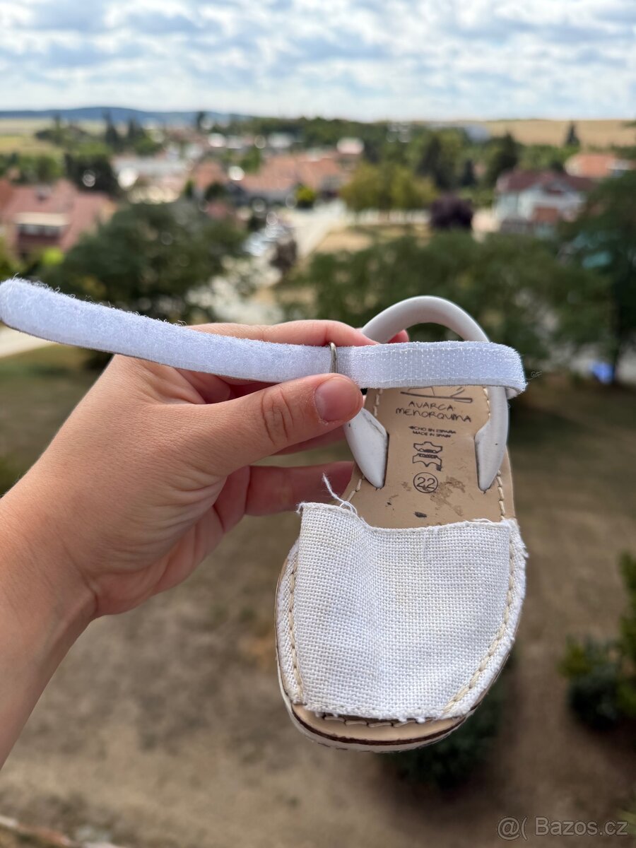 Bílé sandálky - 4