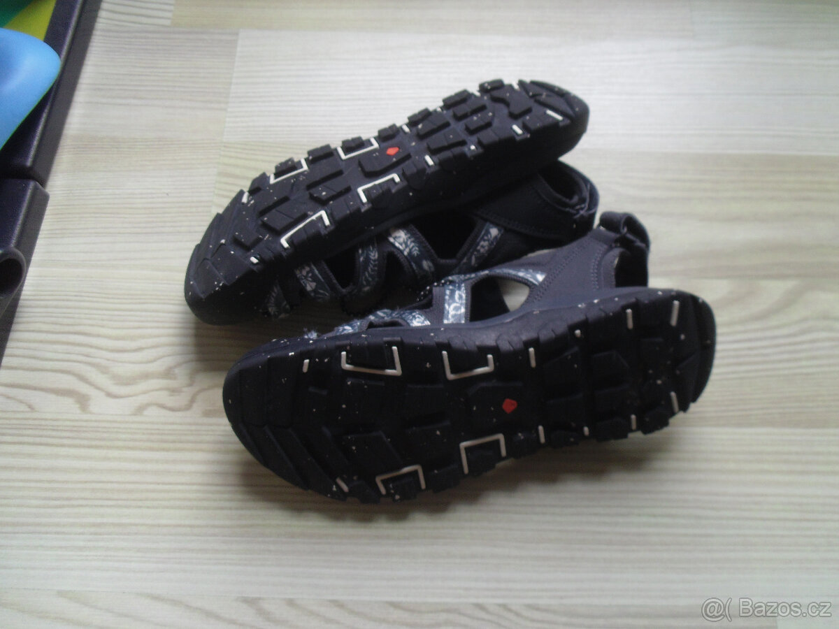 Sandály Decathlon vel. 39 - 4