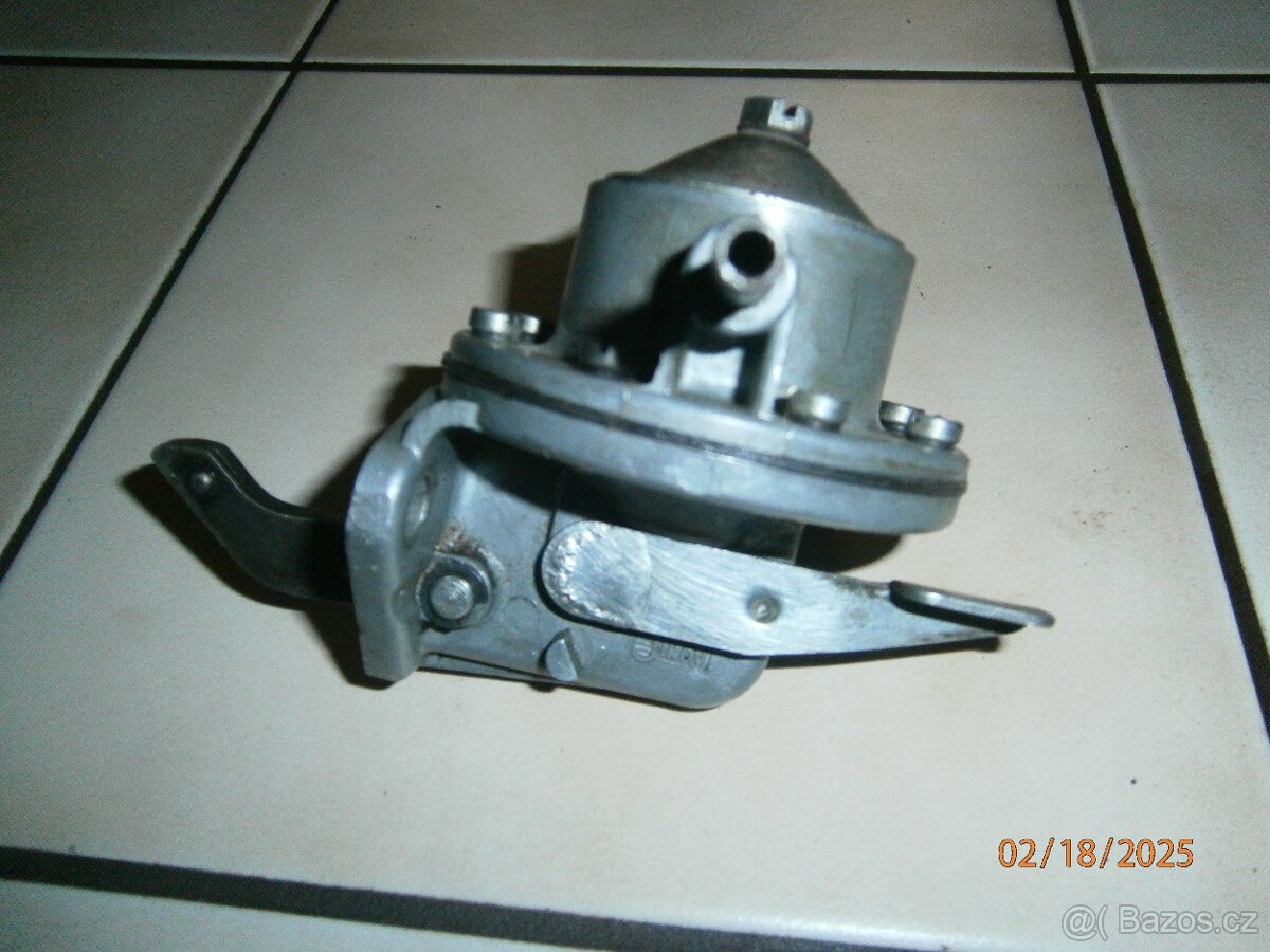 benzinové čerpadlo Š 100, 1000MB - 4