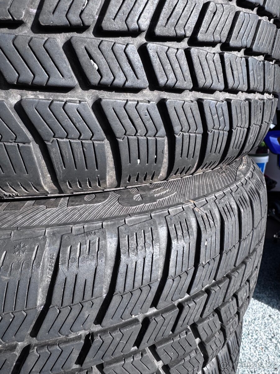 Zimní kompletní pneu - 4