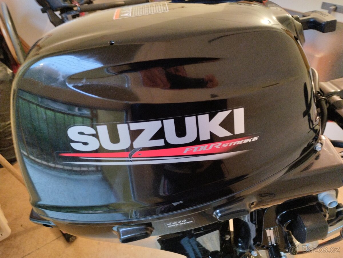 Lodní motor Suzuki 15Ps 4Takt - 1A top stav - 4