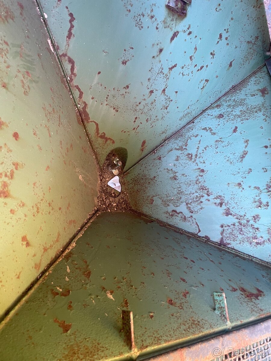 Rozmetadlo průmyslových hnojiv - 4