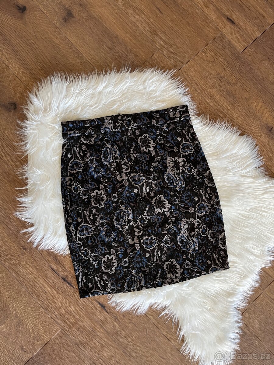 Sukně se vzorem - 4